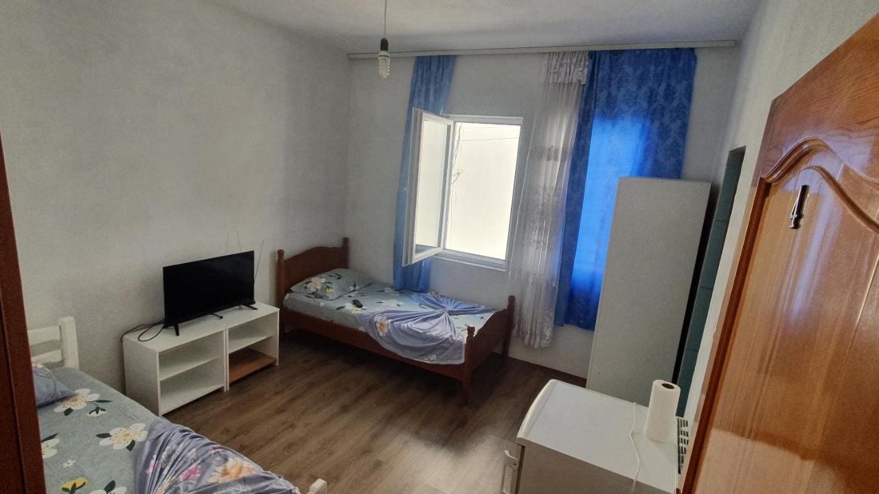 Kukes Arbi Guest House מראה חיצוני תמונה