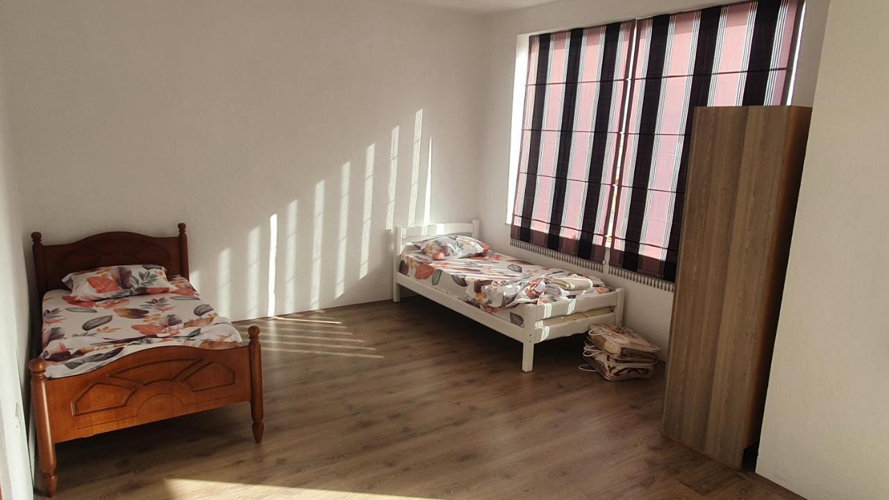 Kukes Arbi Guest House מראה חיצוני תמונה